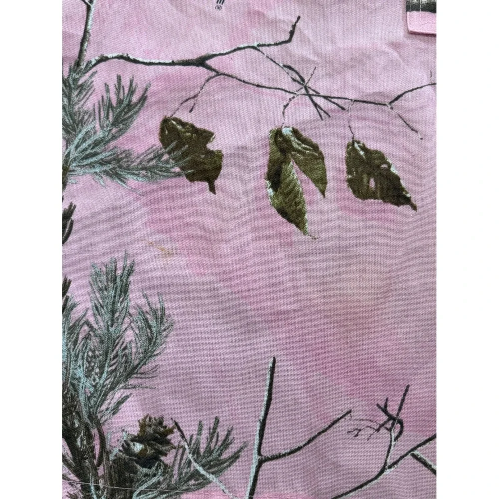 Realtree Pink Camouflage Apron Front Pocket Woods Branch Print Camo Kitchen